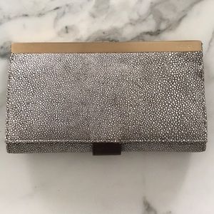 HOBO Clutch